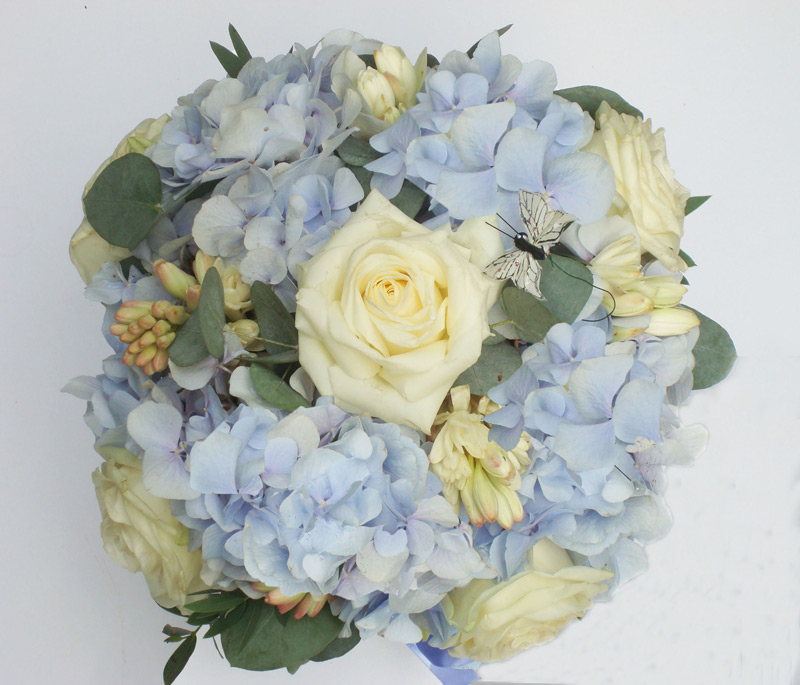 Summer Bouquet Scented tuberosa Blue Hyfrangers Avalanche rose + Eucalyptus